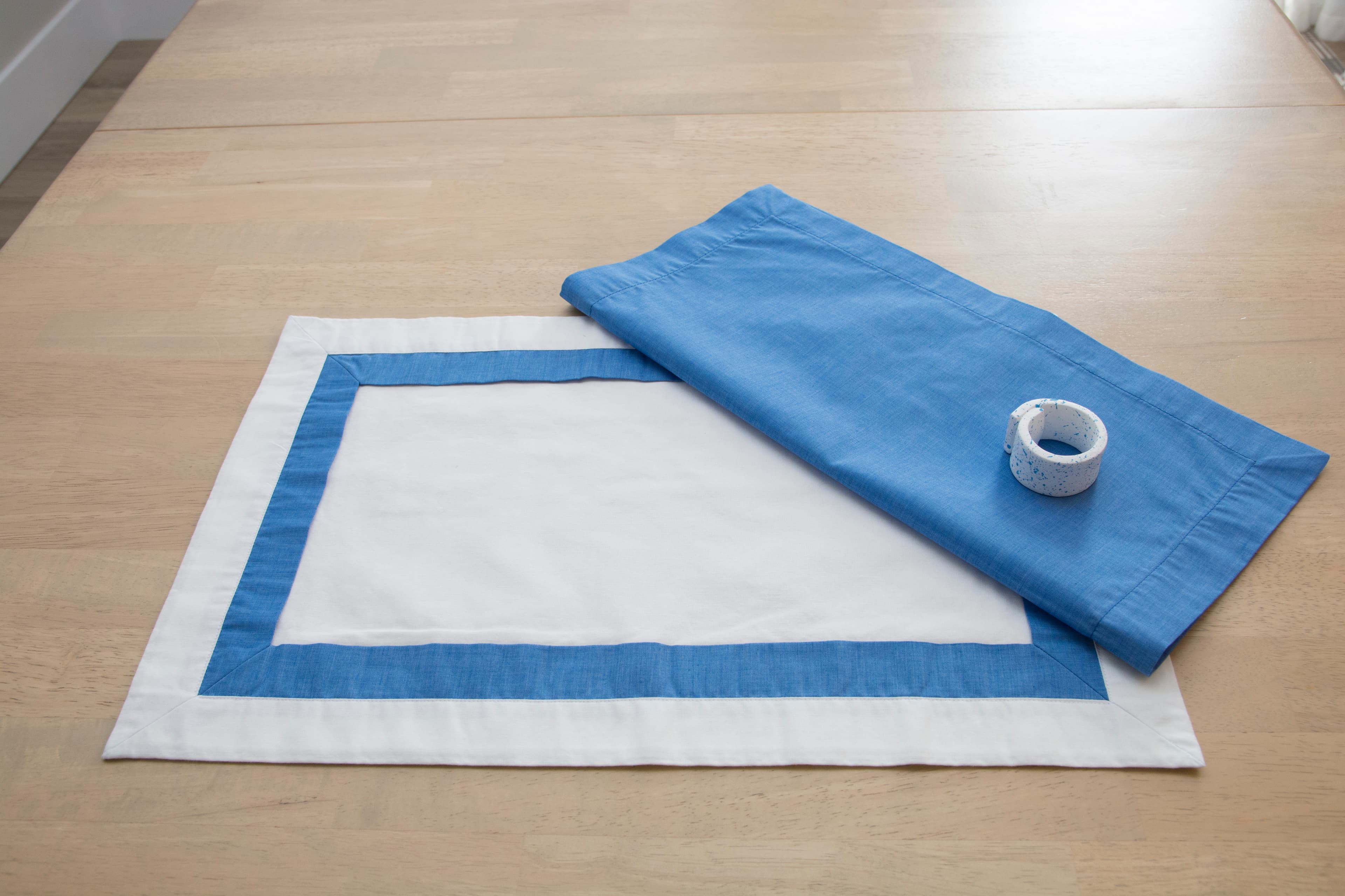 Azure complete place setting kit
