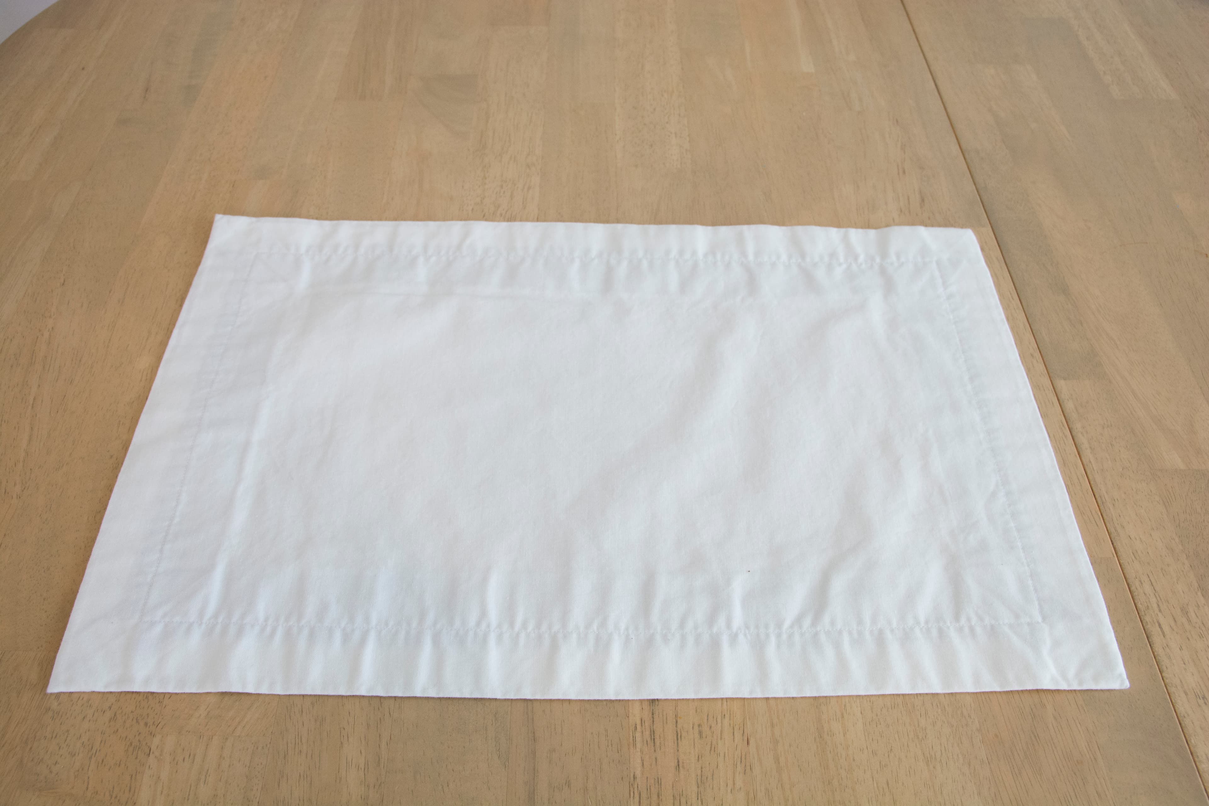 Azure placemat, back